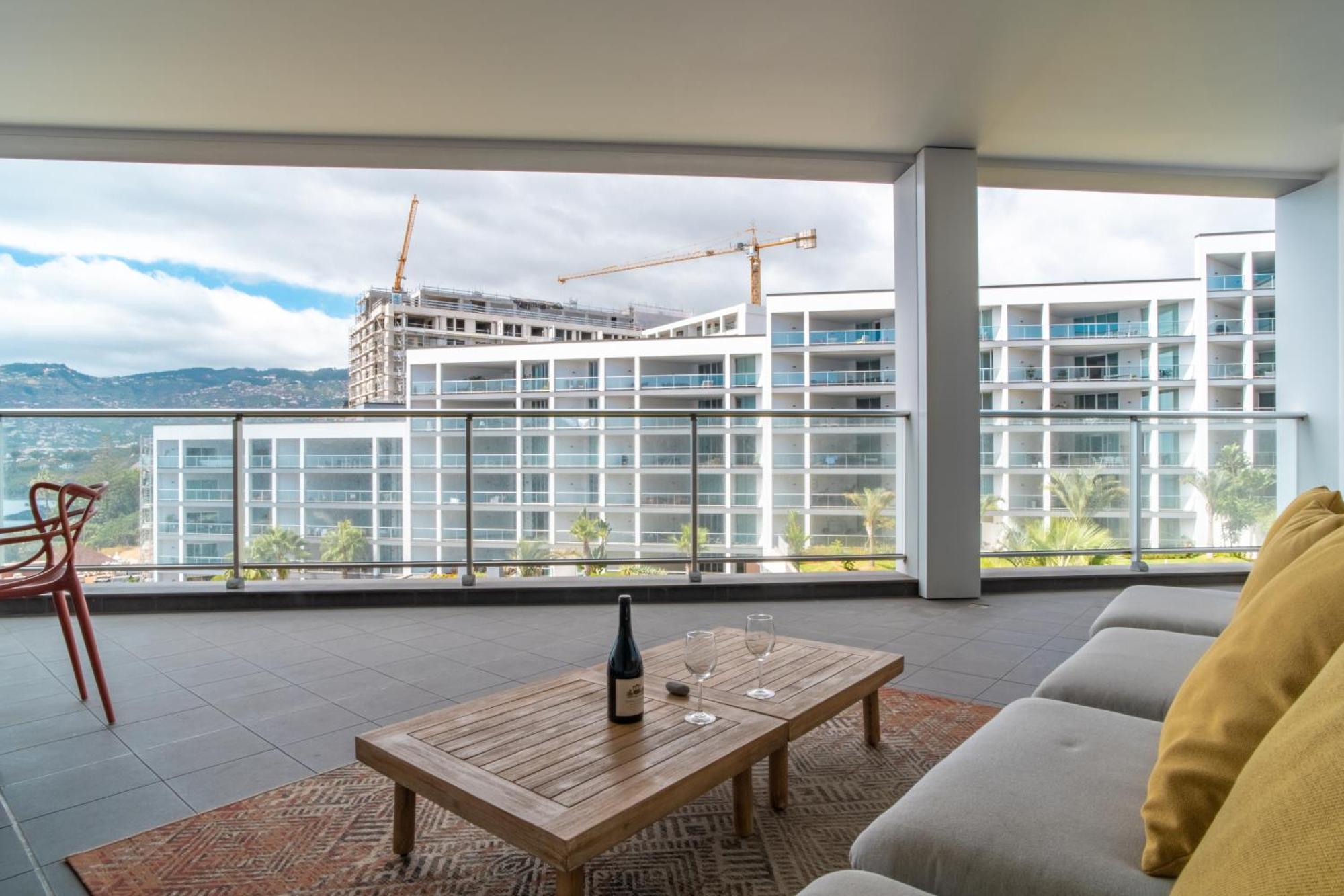 Madeira Residence Apartments T2 ฟุงชาล ภายนอก รูปภาพ