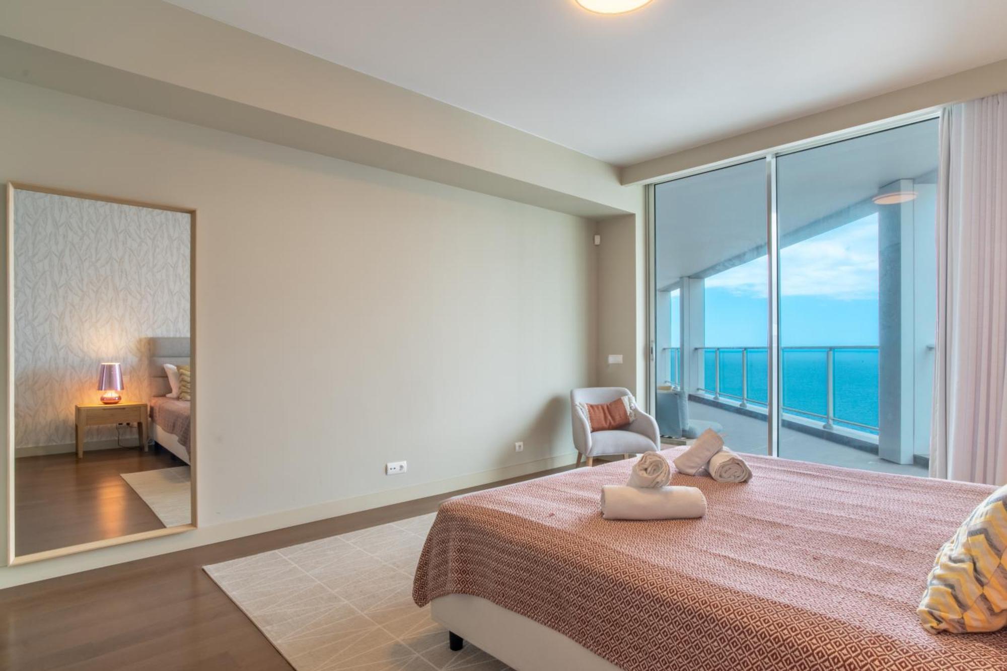 Madeira Residence Apartments T2 ฟุงชาล ภายนอก รูปภาพ