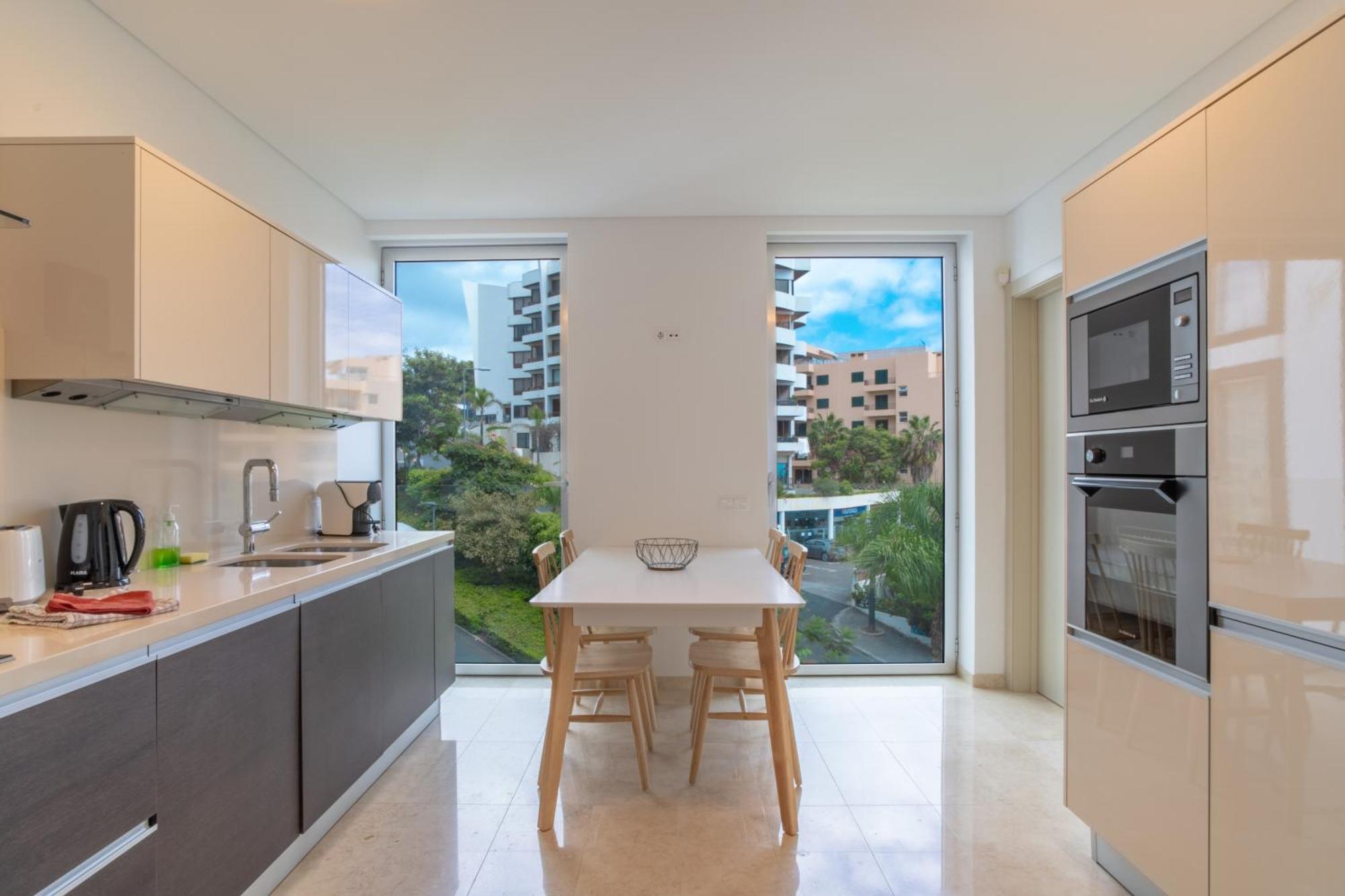 Madeira Residence Apartments T2 ฟุงชาล ภายนอก รูปภาพ